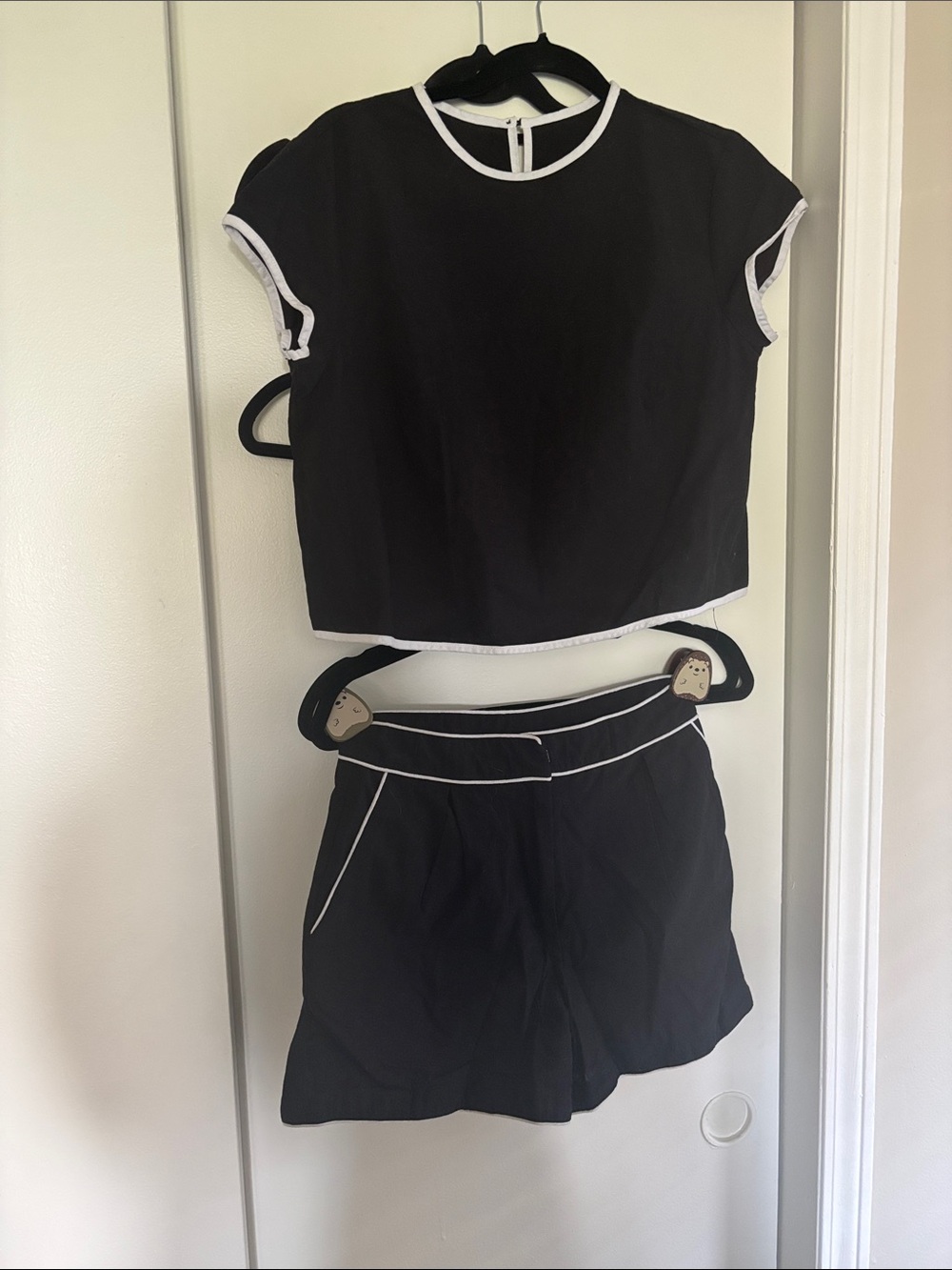 Commense Black High-Waist Shorts with White Piping - Picture 2 of 4